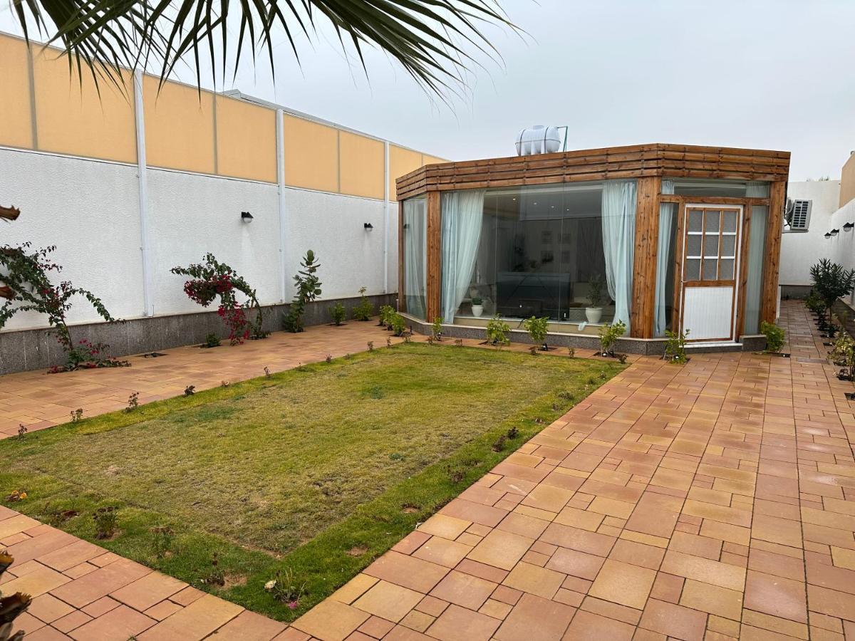 Divon Chalets Buraidah Bagian luar foto