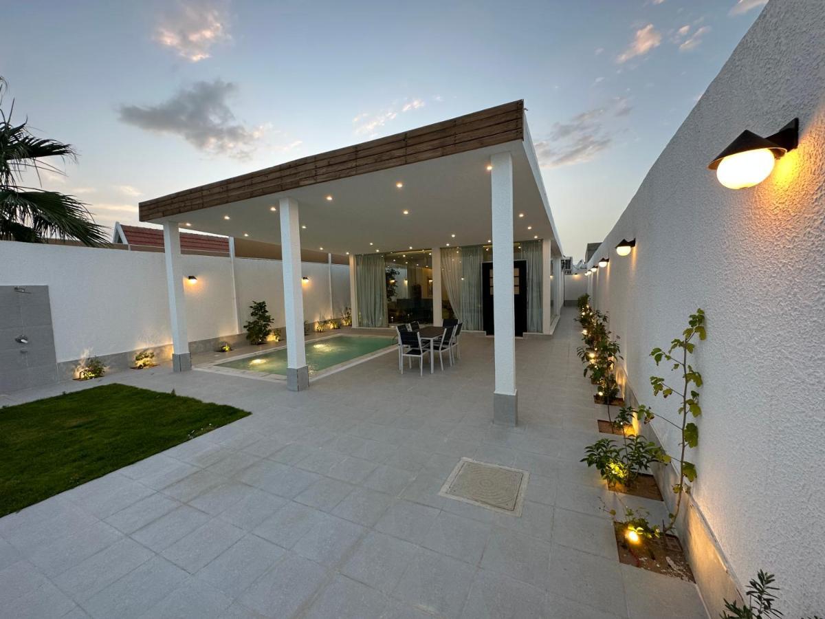 Divon Chalets Buraidah Bagian luar foto